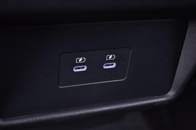 Nissan Rogue Vehicle Image 22