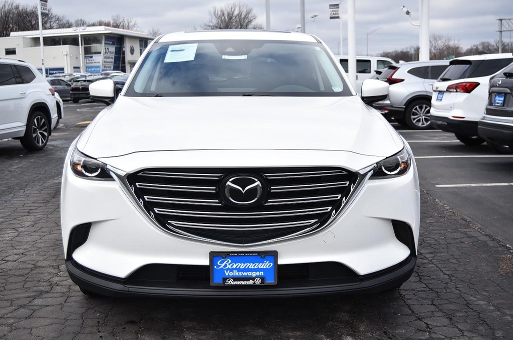 Mazda CX-9 Vehicle Full-screen Gallery Image 4