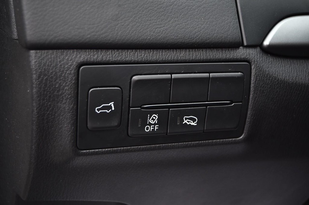 Mazda CX-9 Vehicle Full-screen Gallery Image 10