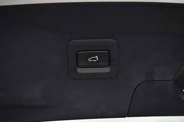 Mazda CX-9 Vehicle Image 26