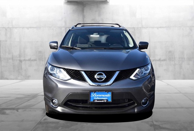 Nissan Rogue Sport Vehicle Image 04