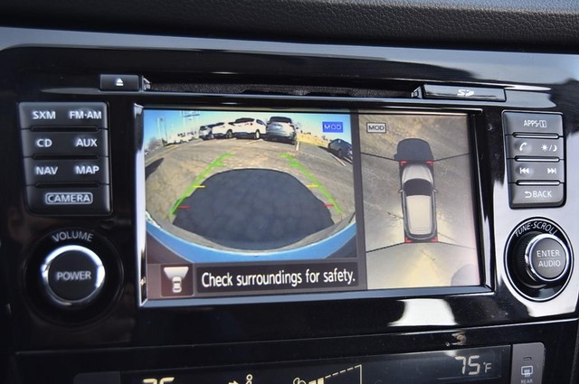 Nissan Rogue Sport Vehicle Image 16