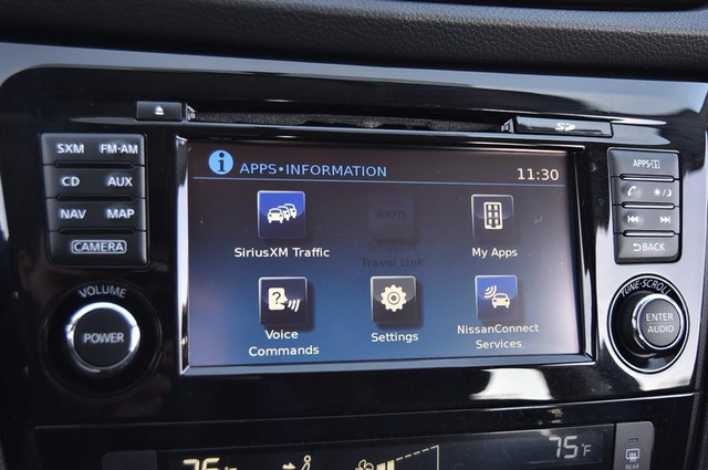 Nissan Rogue Sport Vehicle Image 17