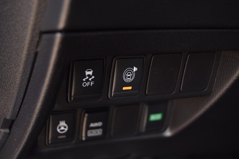 Nissan Rogue Sport Vehicle Image 11