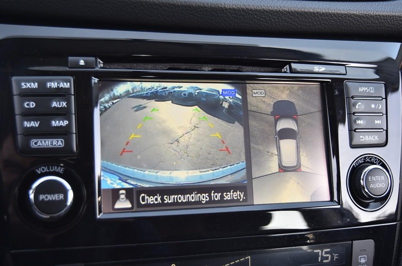 Nissan Rogue Sport Vehicle Image 13