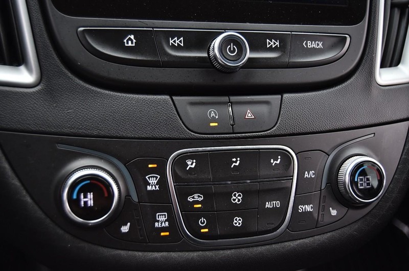 Chevrolet Malibu Vehicle Image 13