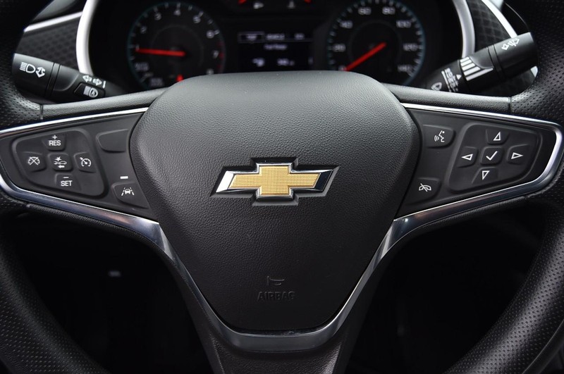 Chevrolet Malibu Vehicle Image 16