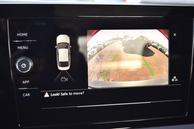 Volkswagen Jetta Vehicle Image 13