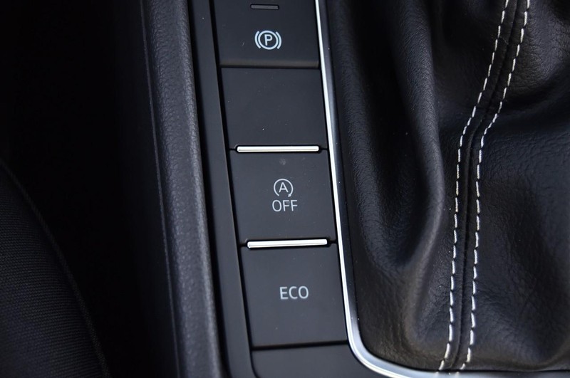 Volkswagen Jetta Vehicle Image 17