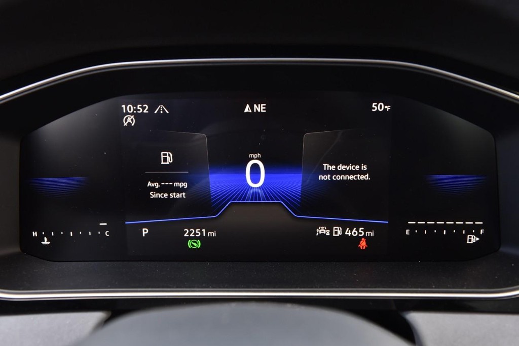 Volkswagen Jetta Vehicle Full-screen Gallery Image 12