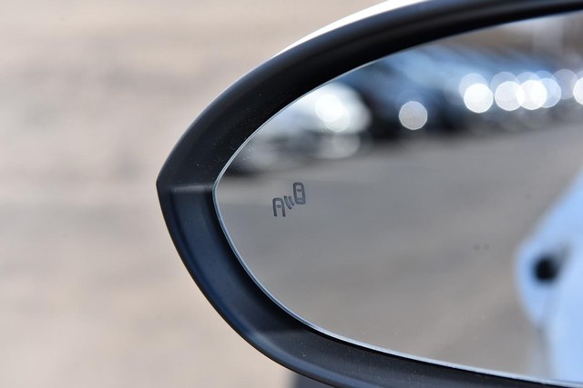 Volkswagen Jetta Vehicle Image 10