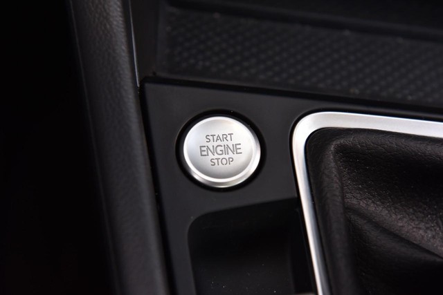 Volkswagen Jetta Vehicle Image 17