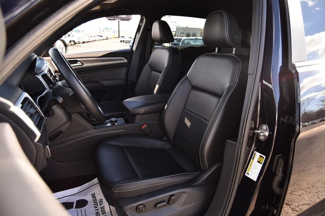 Volkswagen Atlas Cross Sport Vehicle Image 19