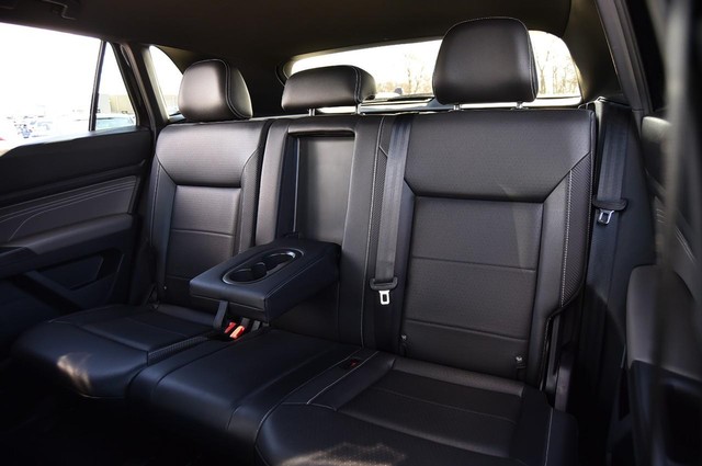 Volkswagen Atlas Cross Sport Vehicle Image 21