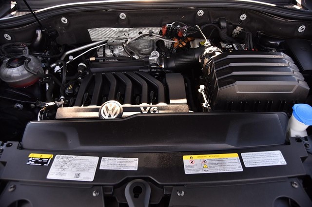 Volkswagen Atlas Cross Sport Vehicle Image 26