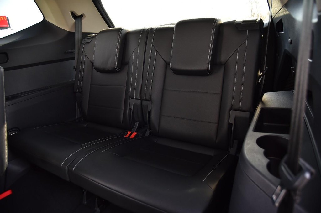 Volkswagen Atlas Vehicle Full-screen Gallery Image 25