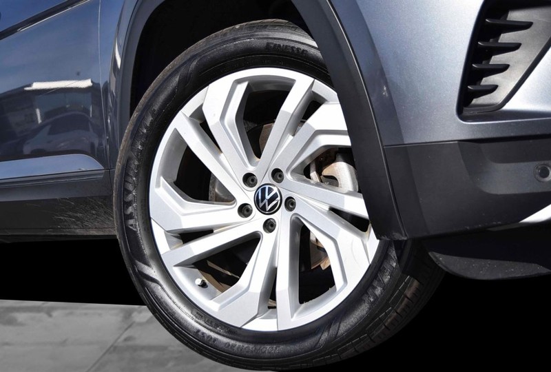 Volkswagen Atlas Vehicle Image 03