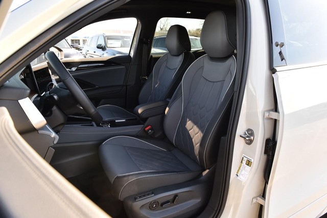 Volkswagen Tiguan Vehicle Image 19