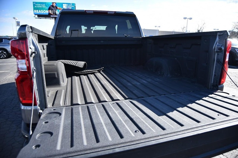 Chevrolet Silverado 1500 Vehicle Full-screen Gallery Image 07