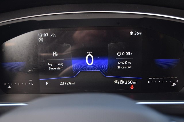 Volkswagen Tiguan Vehicle Image 10