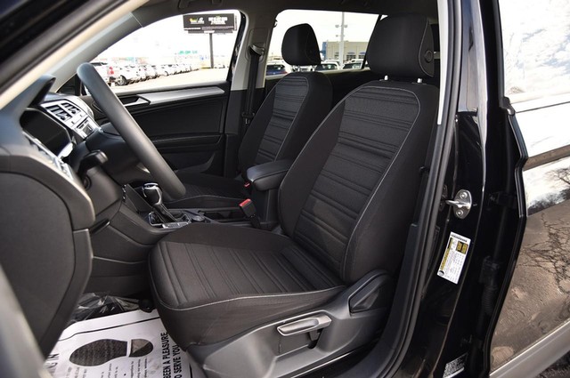 Volkswagen Tiguan Vehicle Image 18