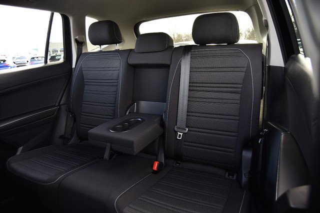Volkswagen Tiguan Vehicle Image 20