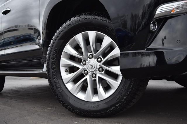 Lexus GX Vehicle Image 03