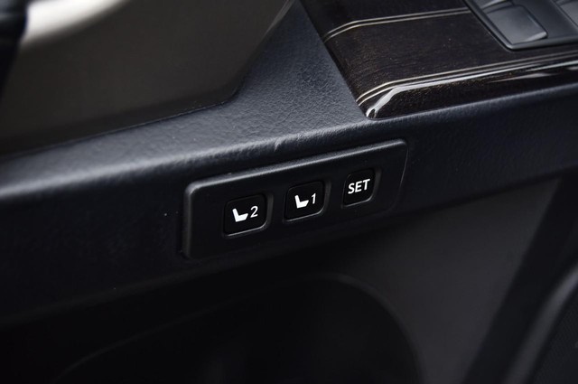 Lexus GX Vehicle Image 08