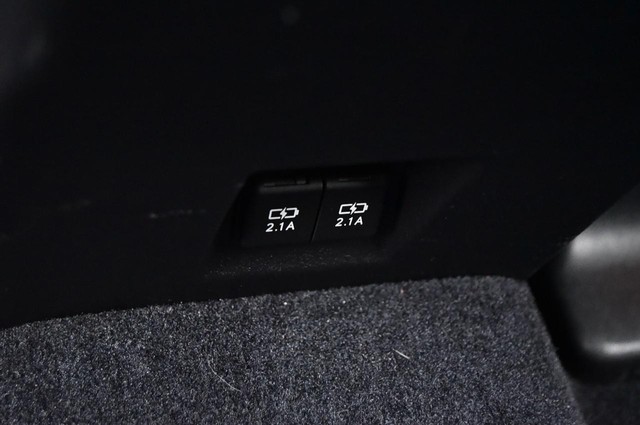 Lexus GX Vehicle Image 27