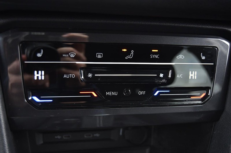 Volkswagen Tiguan Vehicle Image 15