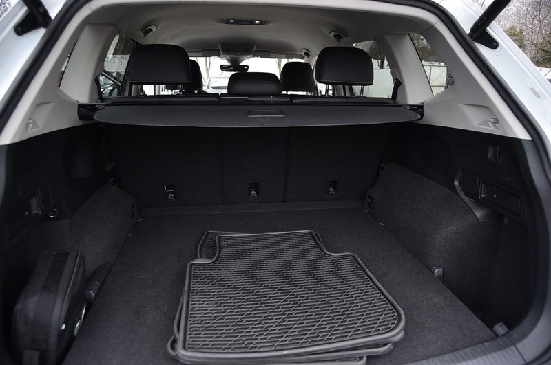Volkswagen Tiguan Vehicle Image 25