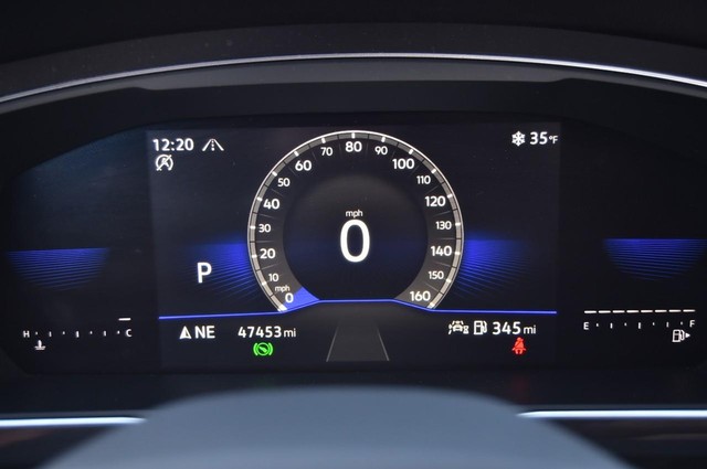 Volkswagen Tiguan Vehicle Image 10