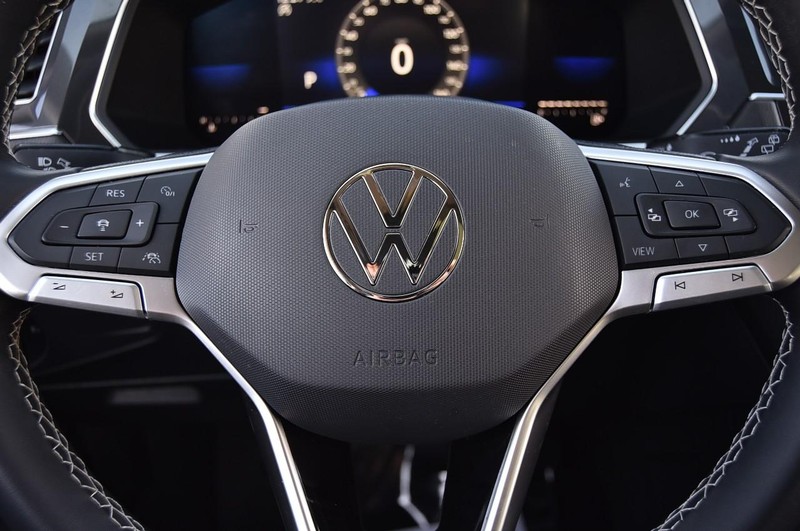 Volkswagen Tiguan Vehicle Image 17