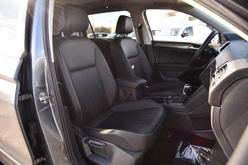 Volkswagen Tiguan Vehicle Image 19