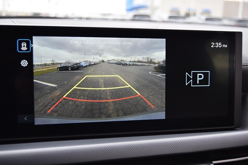 Hyundai Sonata Vehicle Image 12