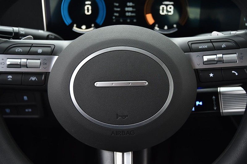 Hyundai Sonata Vehicle Image 18