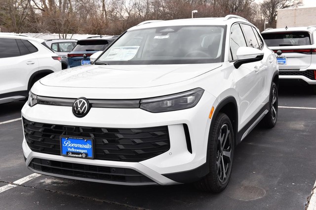 Volkswagen Tiguan Vehicle Image 04