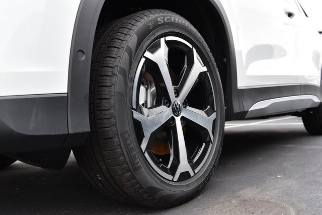 Volkswagen Tiguan Vehicle Image 06