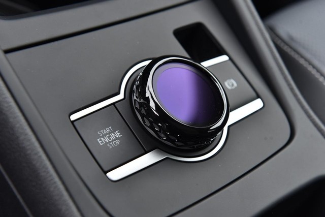 Volkswagen Tiguan Vehicle Image 12