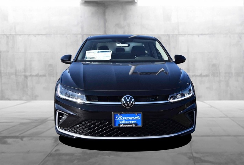 Volkswagen Jetta Vehicle Image 04