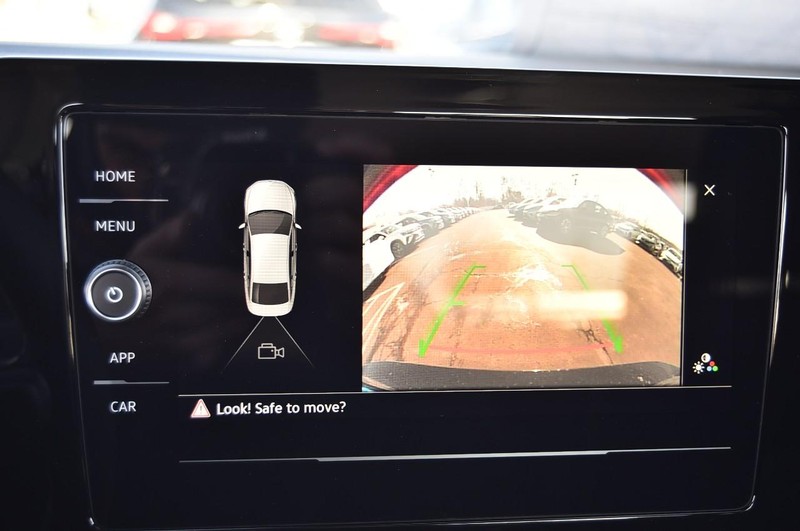 Volkswagen Jetta Vehicle Image 13