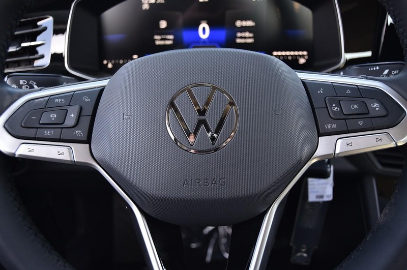 Volkswagen Jetta Vehicle Image 18