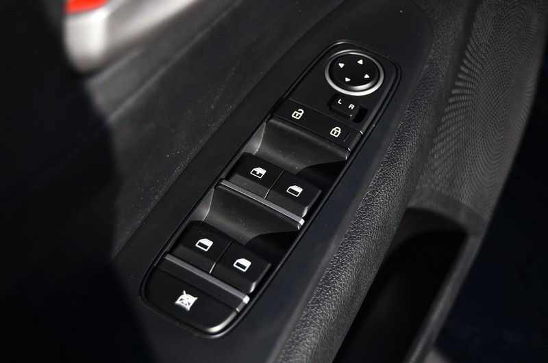 Kia Forte Vehicle Image 08