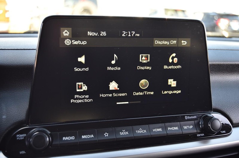 Kia Forte Vehicle Image 12