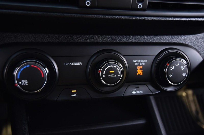 Kia Forte Vehicle Image 13