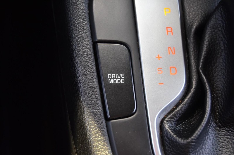 Kia Forte Vehicle Image 15