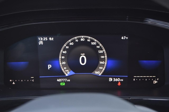 Volkswagen Taos Vehicle Image 11