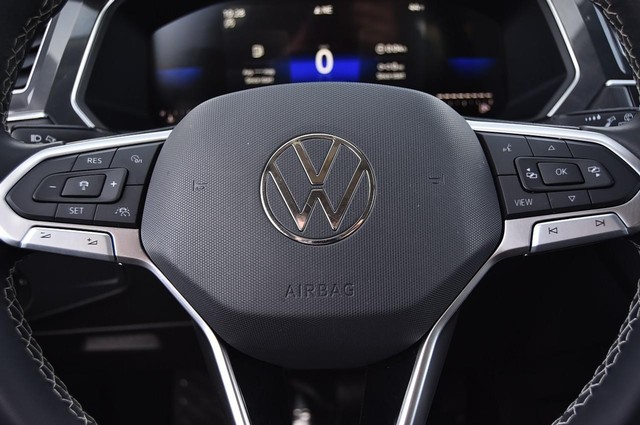 Volkswagen Tiguan Vehicle Image 18