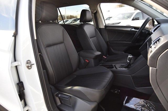 Volkswagen Tiguan Vehicle Image 20