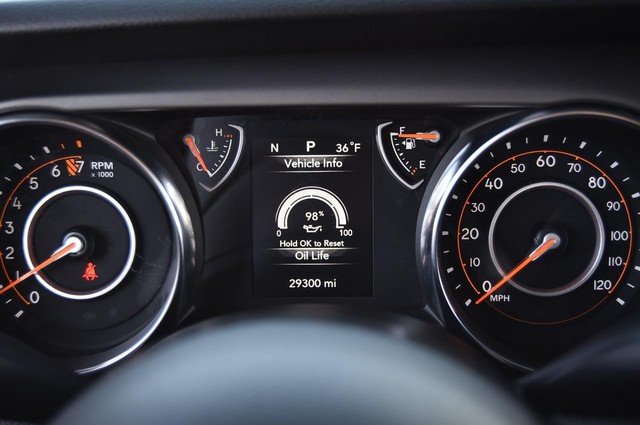 Jeep Wrangler Vehicle Image 09